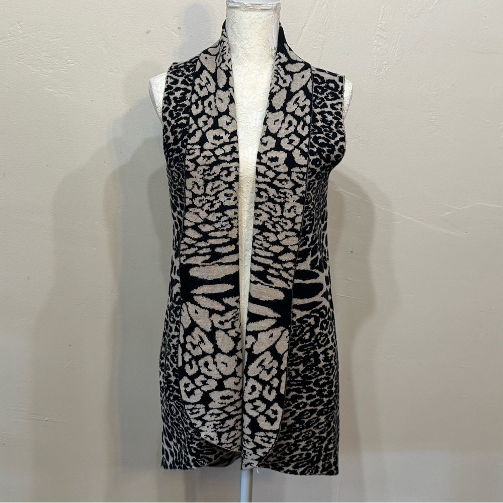 Womens S/P Cupio Leopard Animal Print Sleeveless Knit Cardigan Sweater Vest